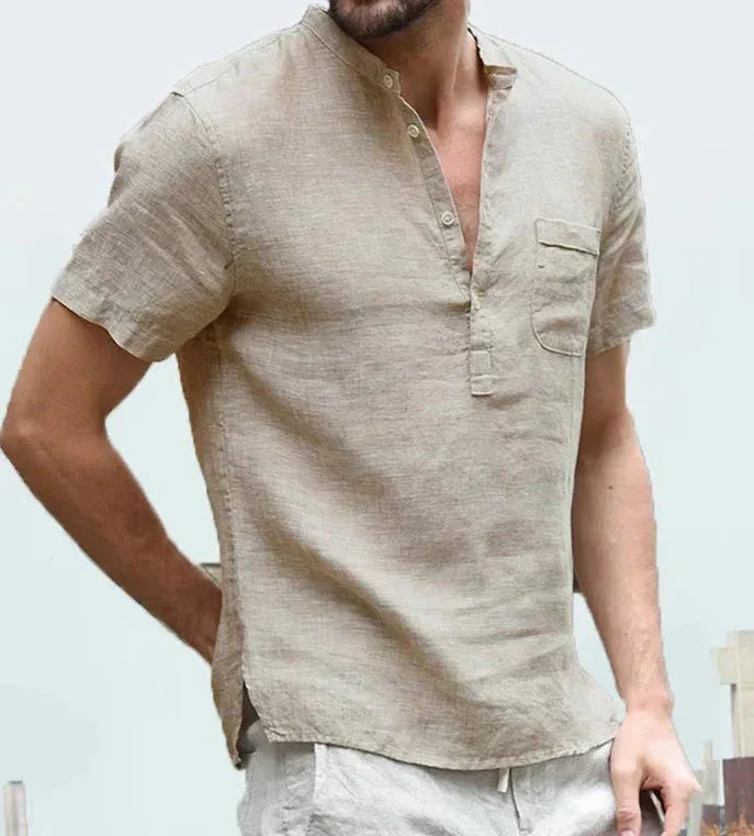 Back view of the short-sleeve cotton shirt for men