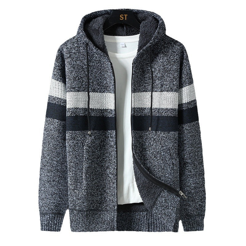 Full-zip front closure on a men's sherpa-lined hooded jacket