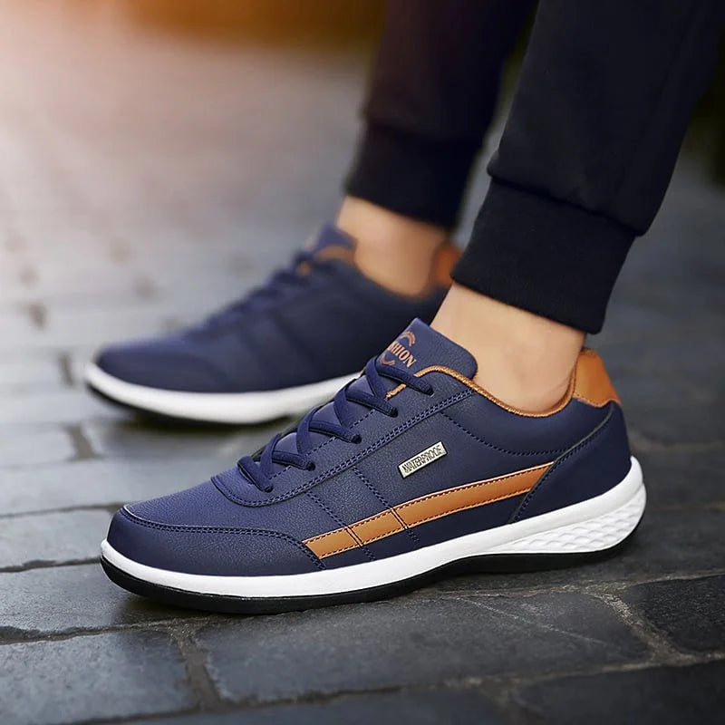 Men's casual footwear showing the cushioned insole