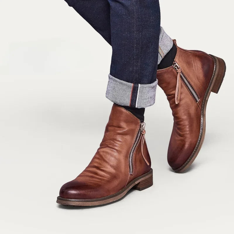 Side profile of men's leather boots for casual wear