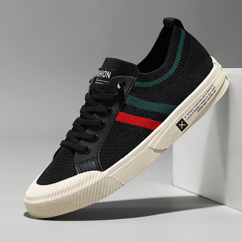 Men's casual sneakers with flexible rubber outsoles