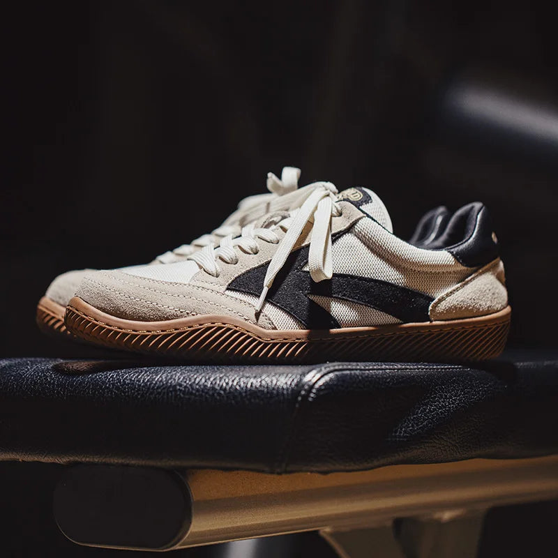 Men's suede sneakers with a cushioned EVA sole
